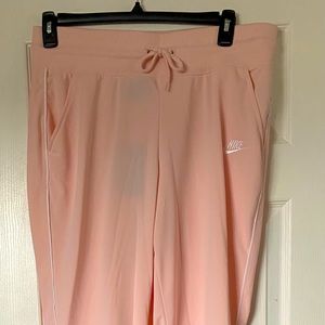 Nike jogger light pink; NWT; Large